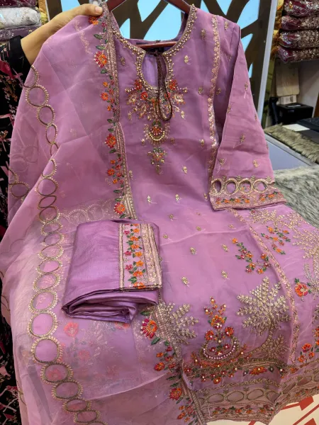 Pakistani inspired  Item